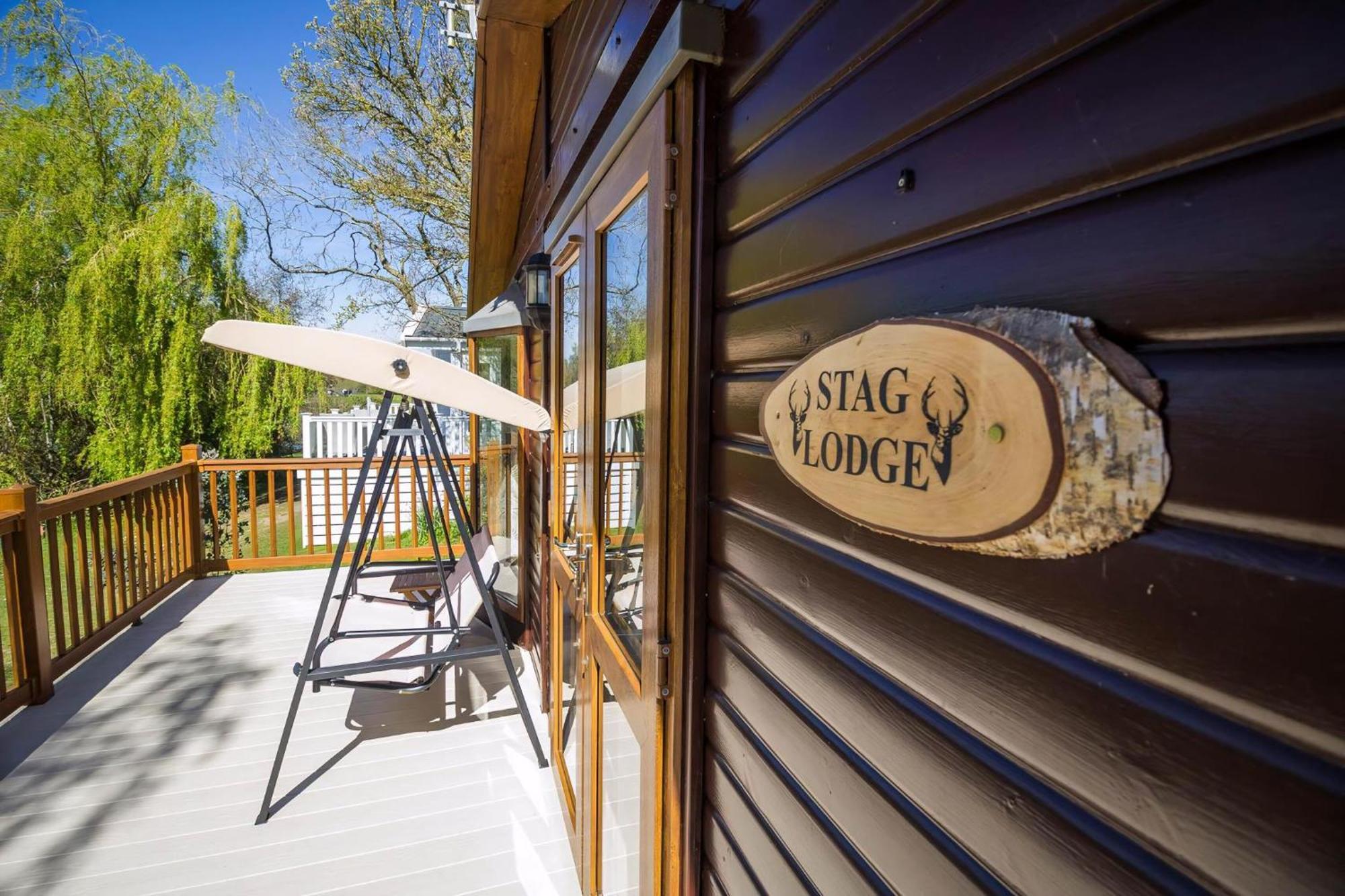 Stunning Lodge With Free Wifi For Hire At Carlton Meres In Suffolk Ref 60013M Saxmundham Luaran gambar